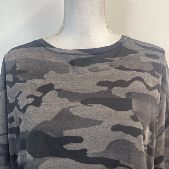 PLANET by Lauren G Shirt Top One Size Black Gray Camo Prima Cotton Loose Fit - Picture 2 of 6